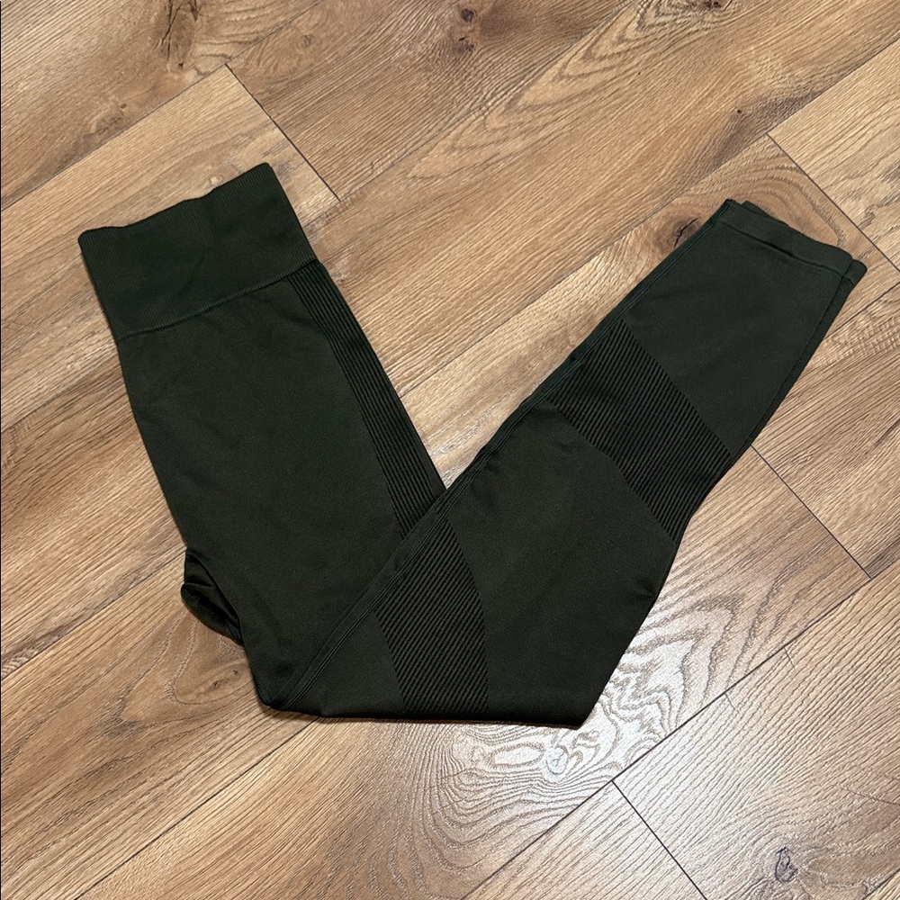 VS Pink Olive Green Leggings